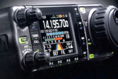 Icom-IC-7000_05